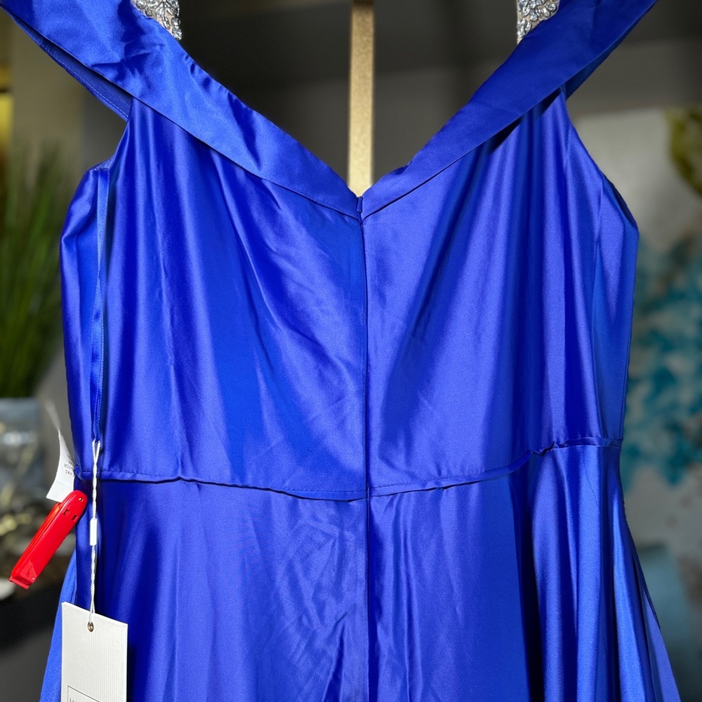 Mac Duggal 49239 Cap Sleeve Portrait Neckline Formal Gown Sz 14 - Picture 6 of 8